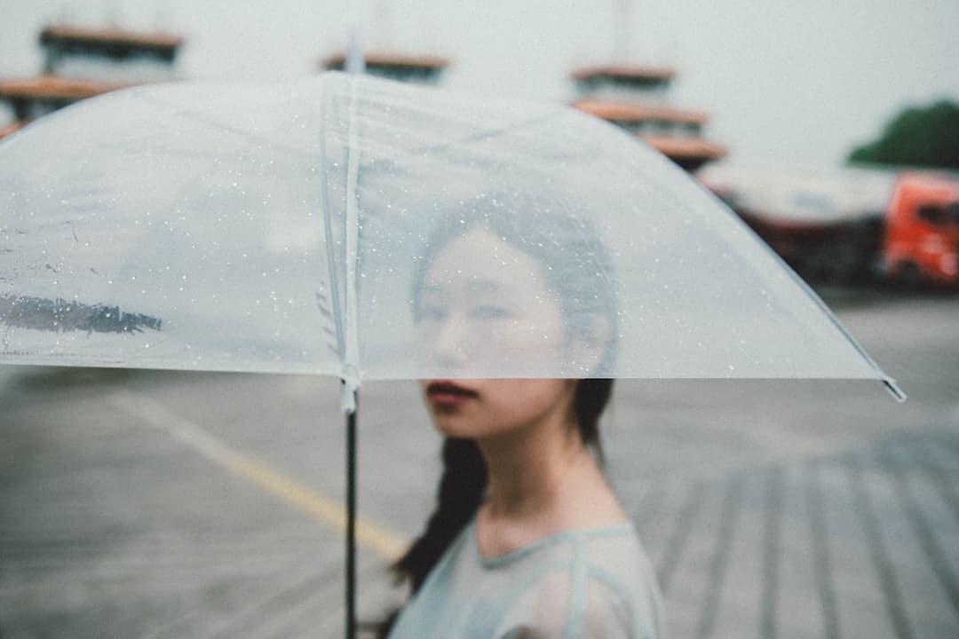 多次被拍到手背发黑，特朗普发展到哪个程度了？